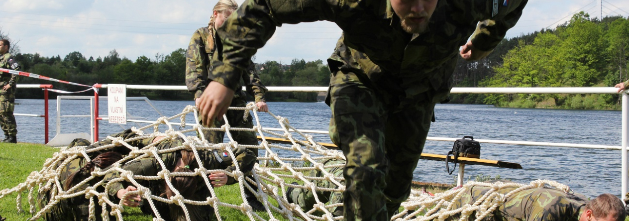 outdoorová štafeta družstev