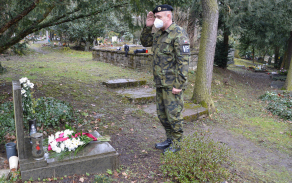 NŠ VP plk. Grulich vzdává poctu Milanu Štěrbovi