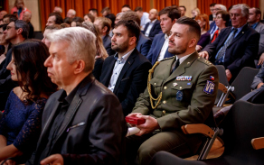 hosté v Kongresovém centru České národní banky