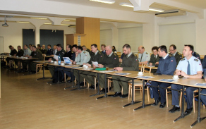 na přednášce o působnosti Vojenské policie