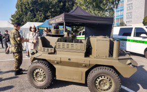 Vozítko UGV SOM 6